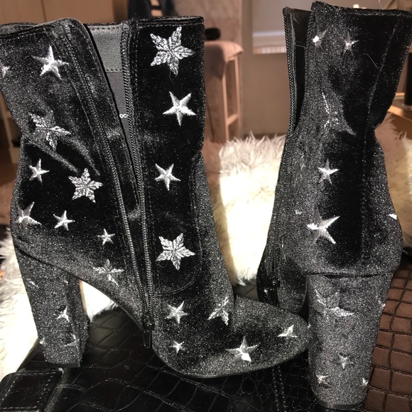 steve madden silver booties